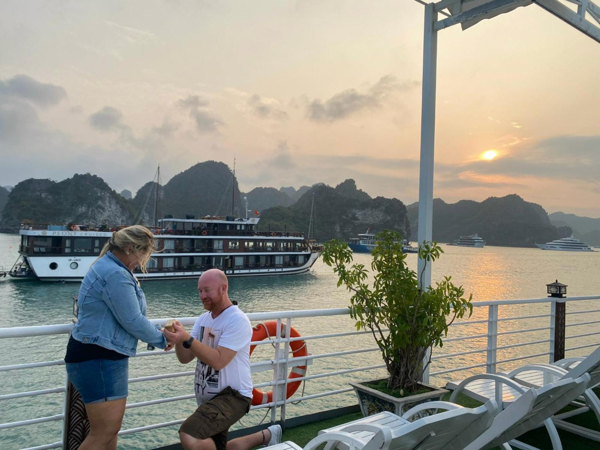 ホテル Halong Sapphire Cruises ハロン エクステリア 写真